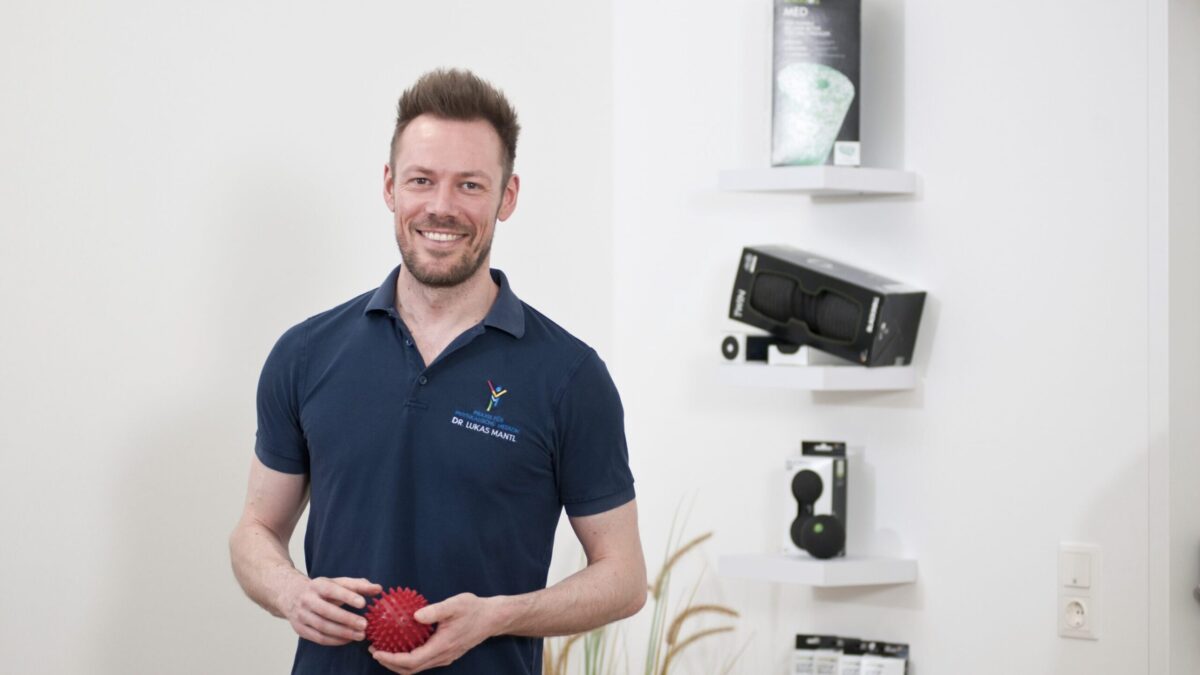 Dr. Lukas Mantl