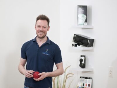 Dr. Lukas Mantl